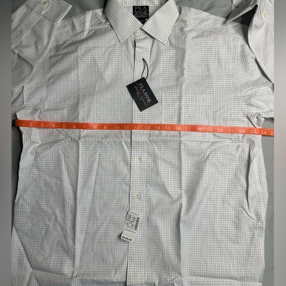 Jos. A. Bank White and Gray Checkered Dress Shirt Signature Collection. - Picture 8 of 11